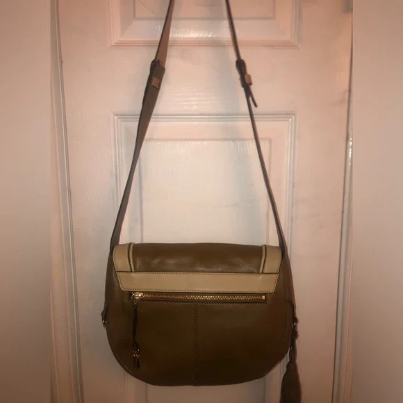 Pour La Victoire Leather Shoulder Bag - Picture 9 of 12